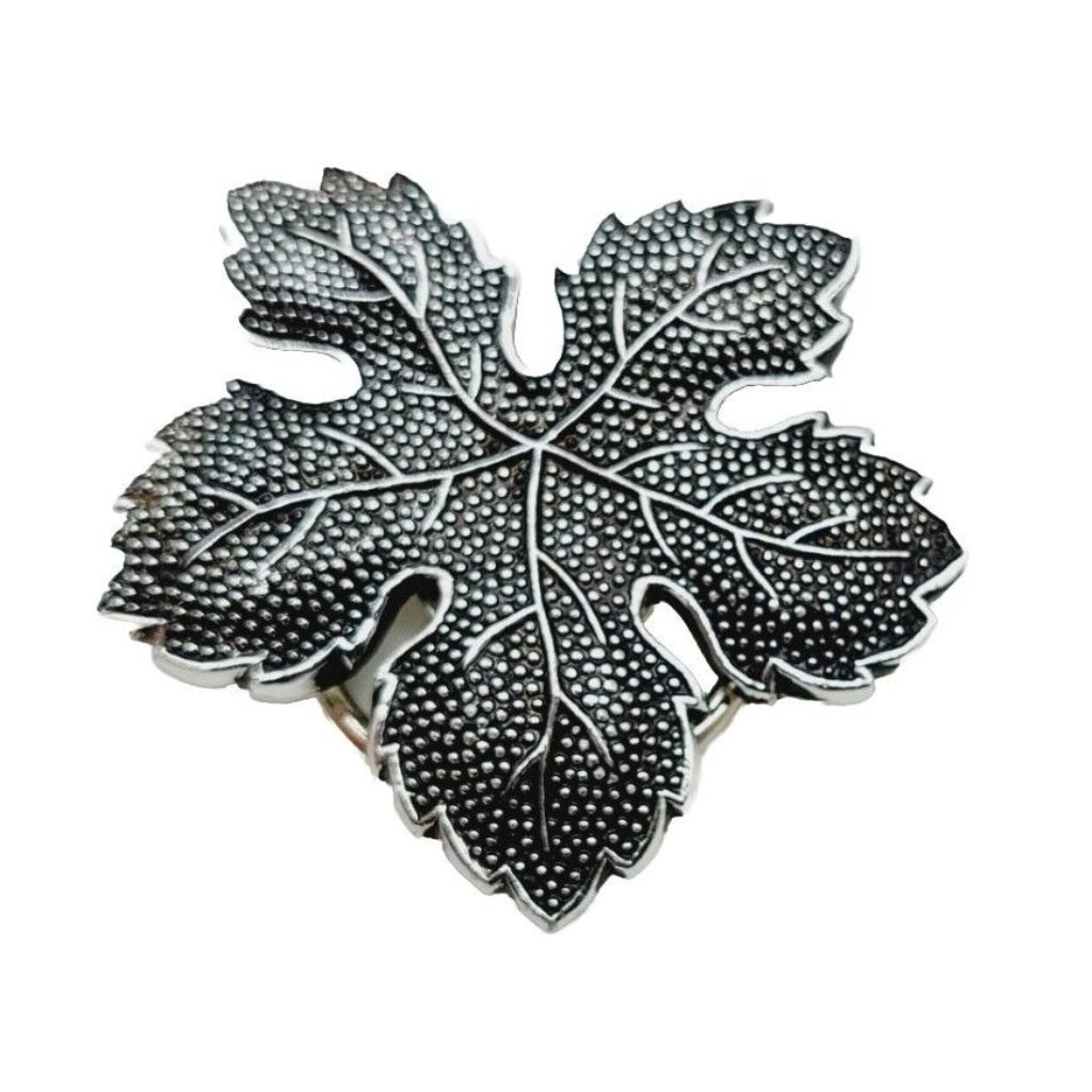 Silver Tone Textured Leaf Scarf Clip W Germany 11$